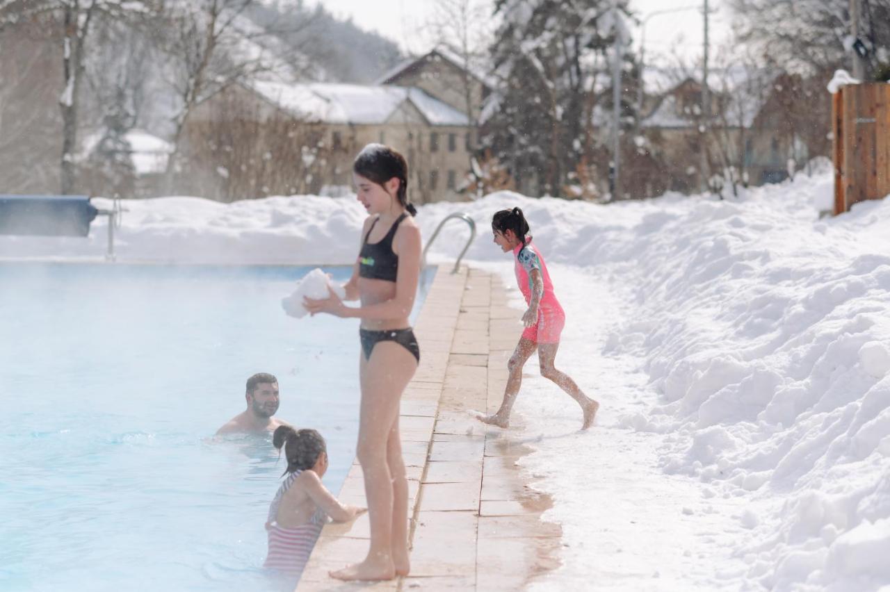 Apricot Aghveran Resort 外观 照片