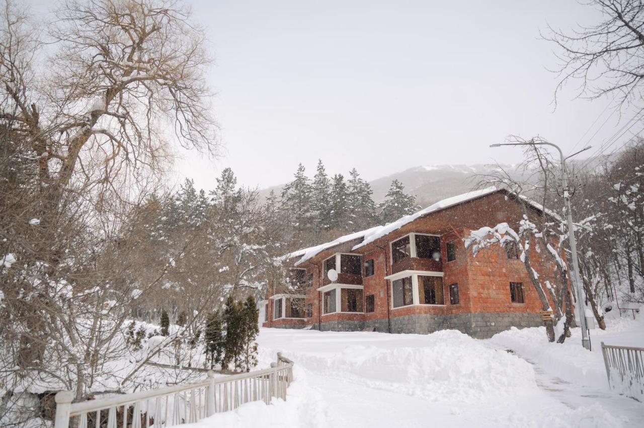 Apricot Aghveran Resort 外观 照片