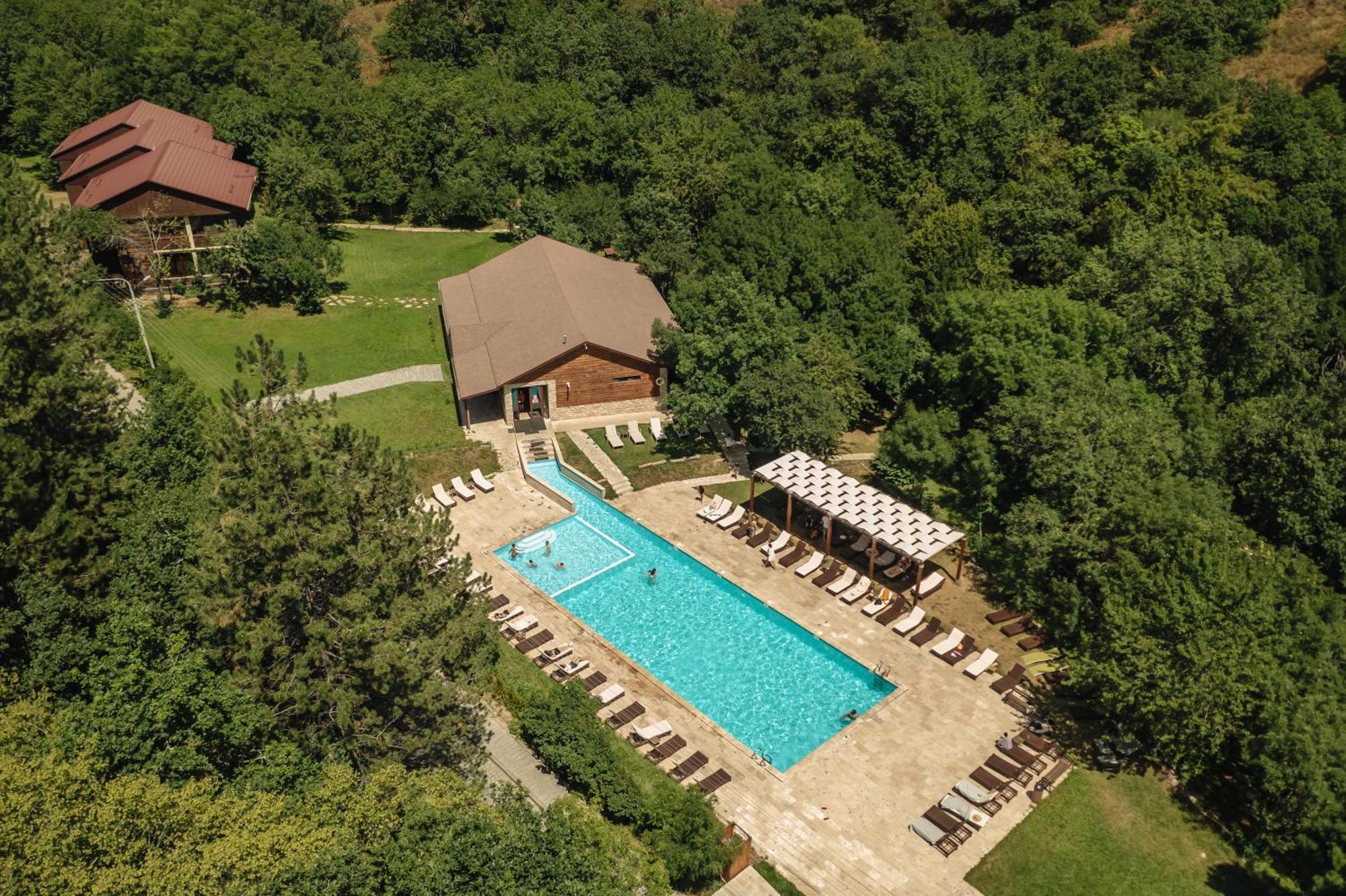 Apricot Aghveran Resort 外观 照片