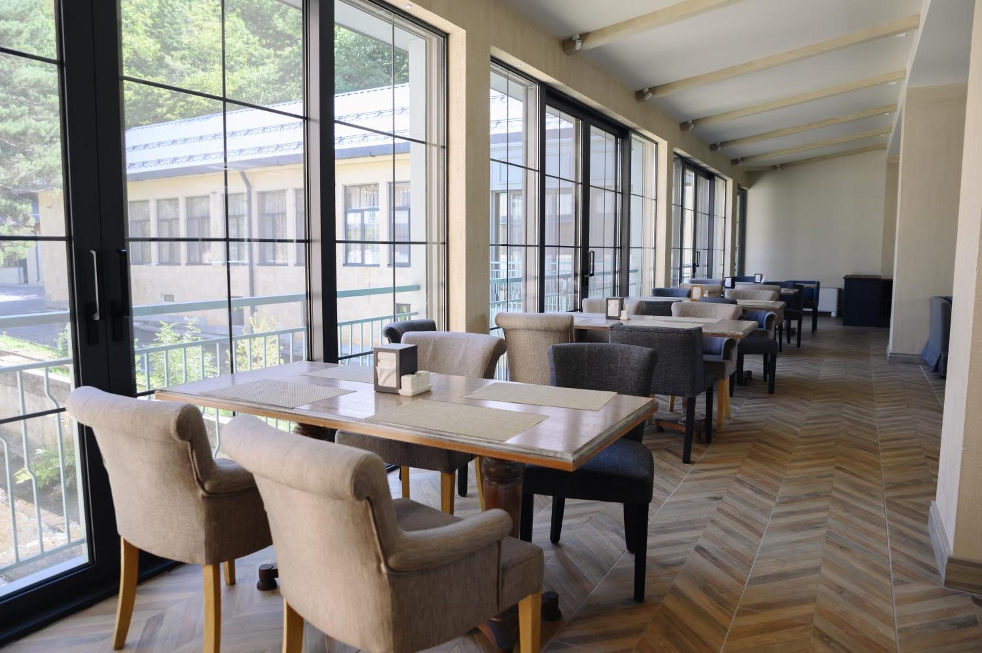 Apricot Aghveran Resort 外观 照片
