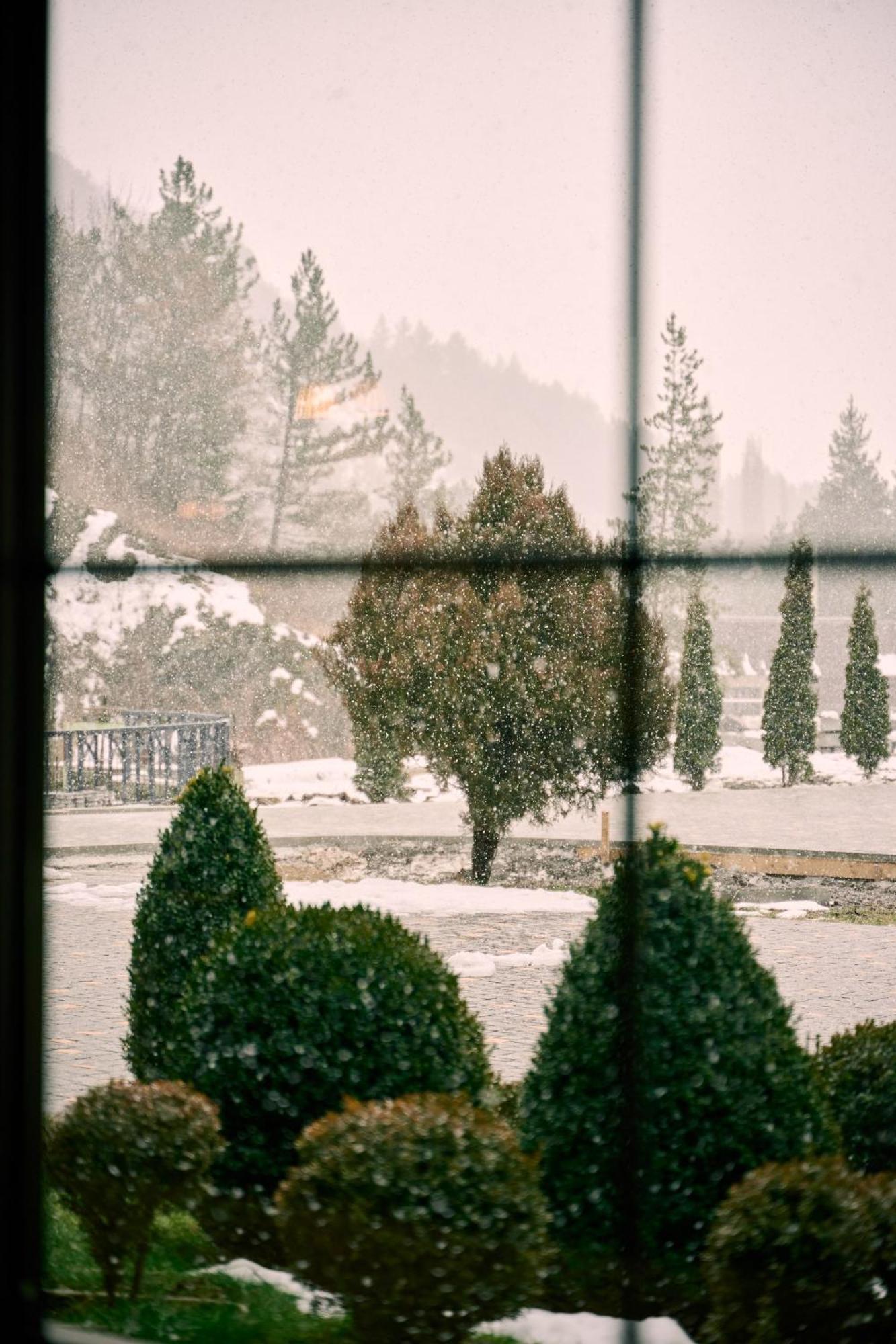 Apricot Aghveran Resort 外观 照片