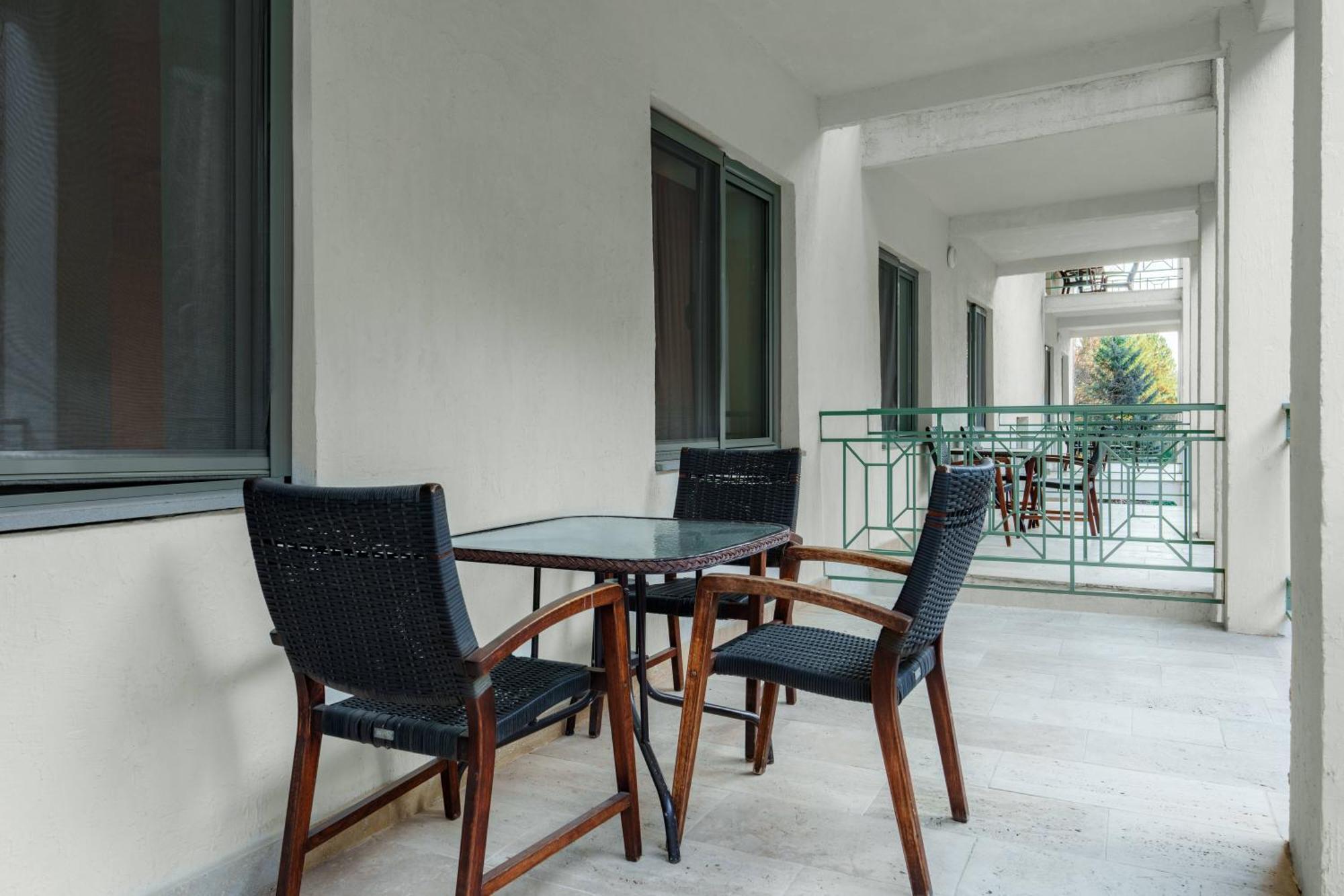 Apricot Aghveran Resort 外观 照片