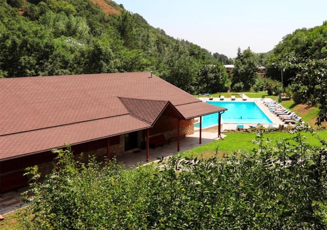 Apricot Aghveran Resort 外观 照片